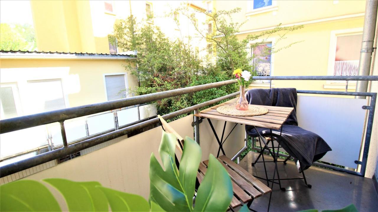 וירצבורג Homie Stay Schiestlstrasse - Moderne Altbauapartments, Nahe Stadtzentrum & Weinberge מראה חיצוני תמונה